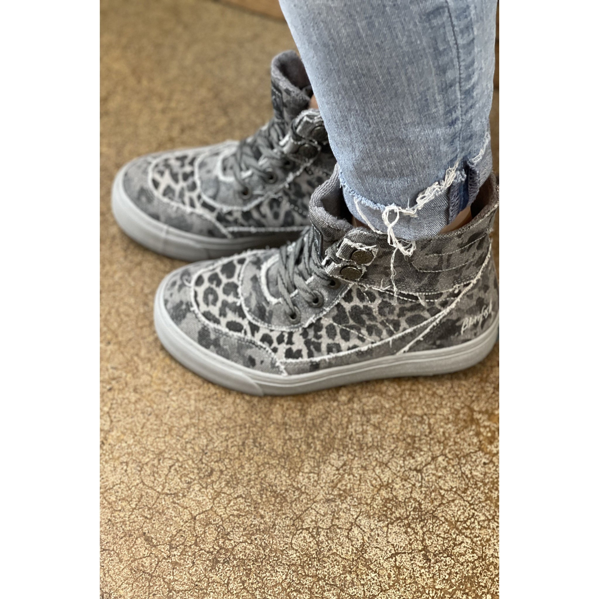 Upland Blowfish Booties