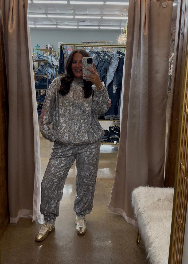 Alice Jogger Set by Simply Southern