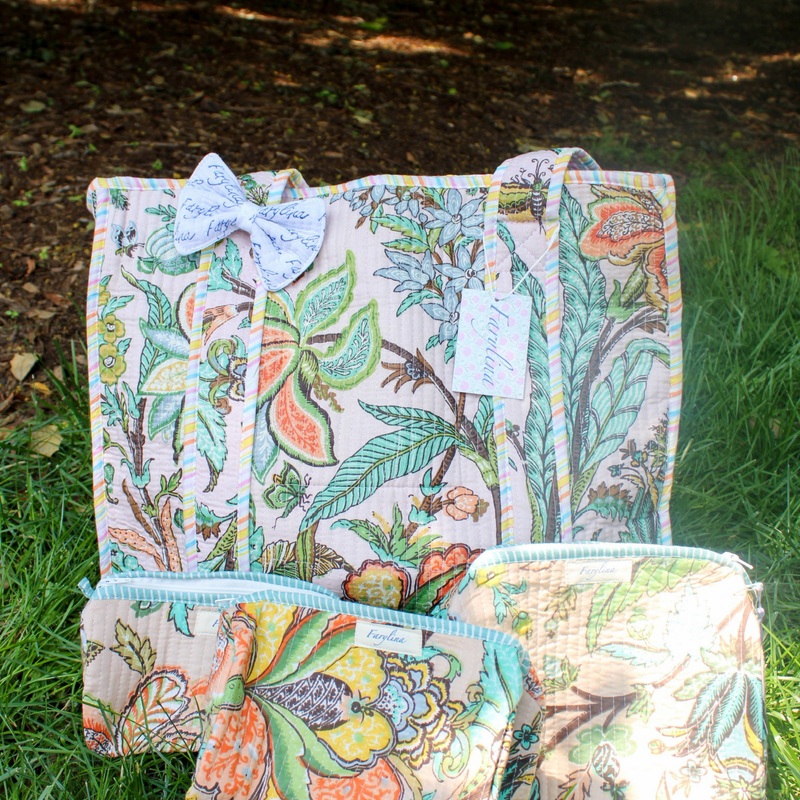 Jane Tote Bags by Farylina