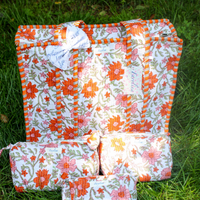 Jane Tote Bags by Farylina