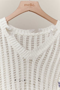 Distressed Star Knit Pullover