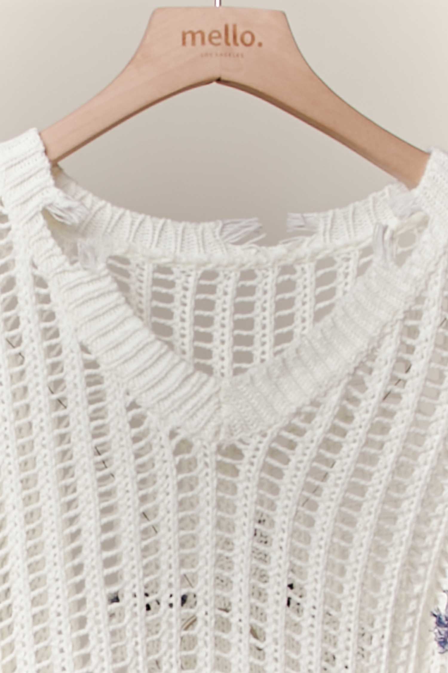 Distressed Star Knit Pullover