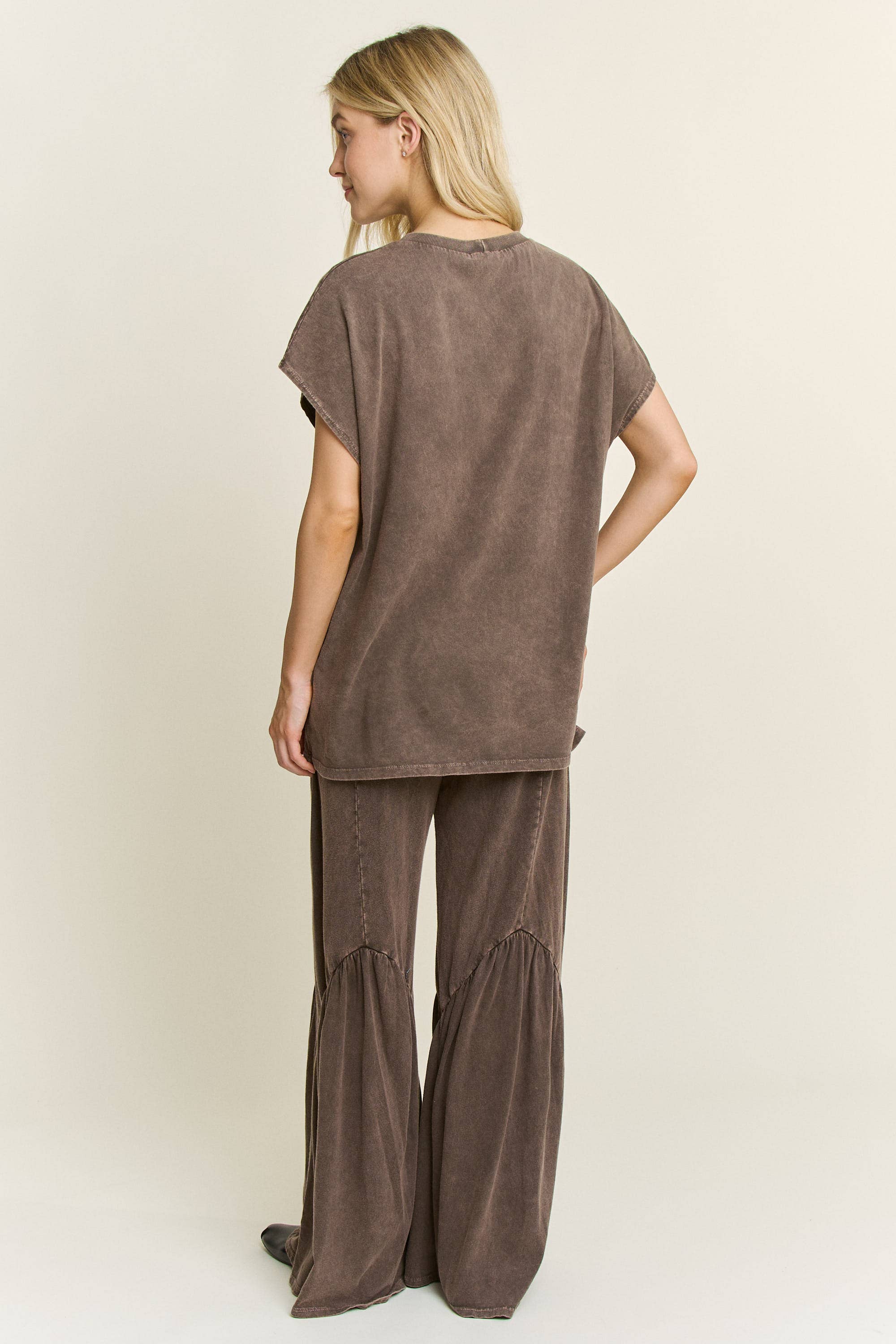 Mineral Washed Leopard Animal Cherry Graphic