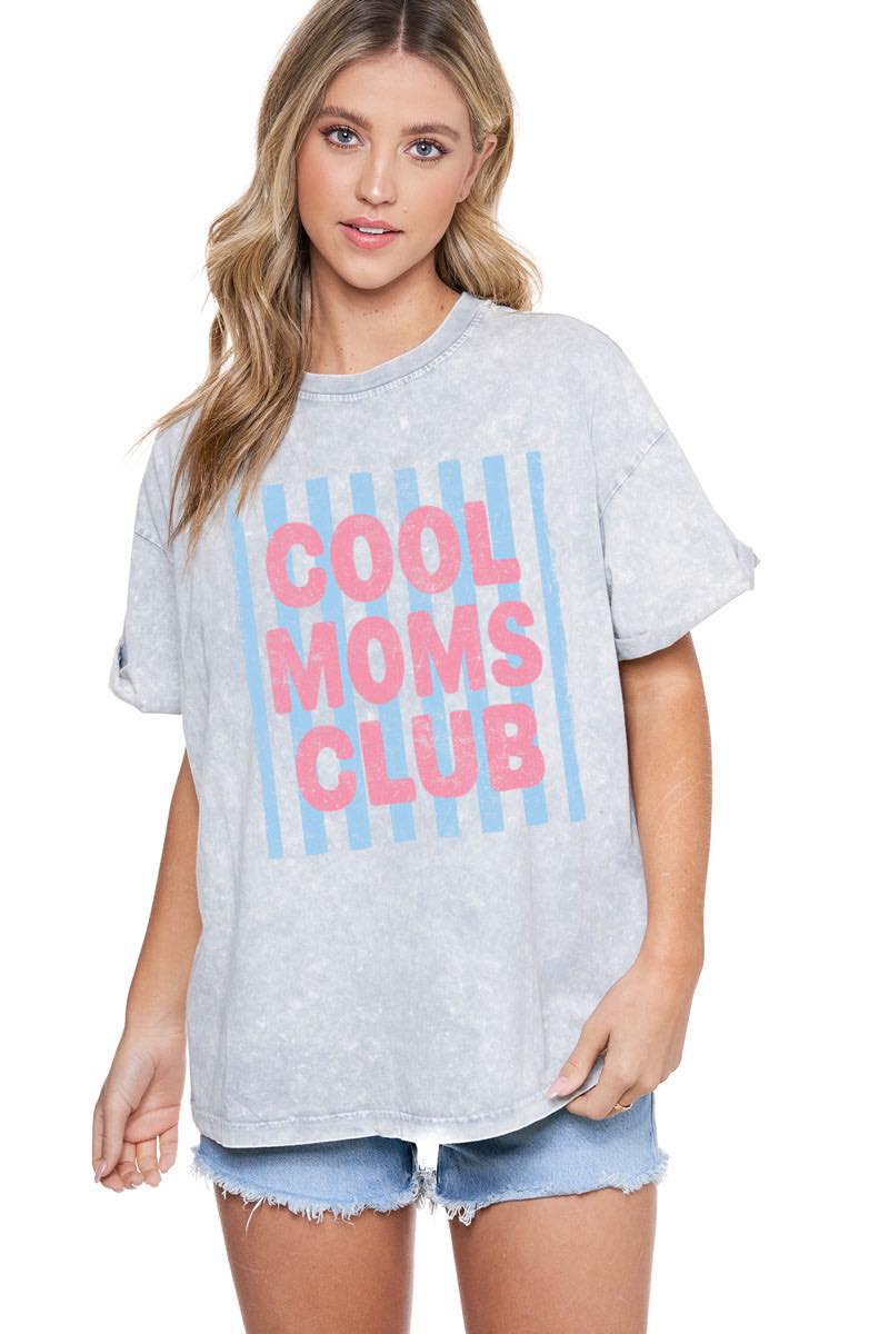 Cool Moms Club Graphic Tee for Women