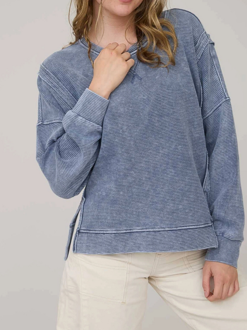 Tori's Basic Side Split Top