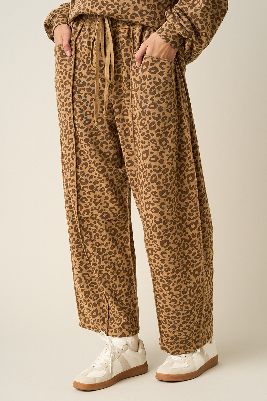 Effortless Chic Leopard Print Pull-On Barrel Pants