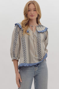 Jill's Floral Scallop Hem Top by Entro