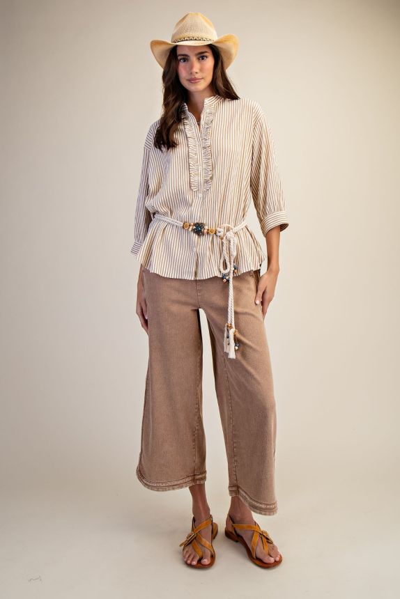 Fun and Classic Top by Easel